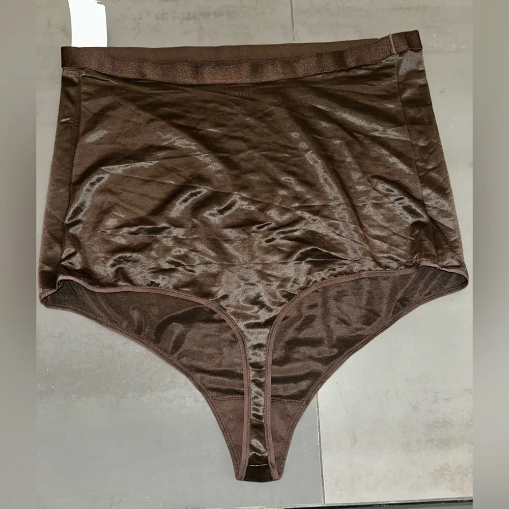 NEW Skims sheer sculpt high waisted thong